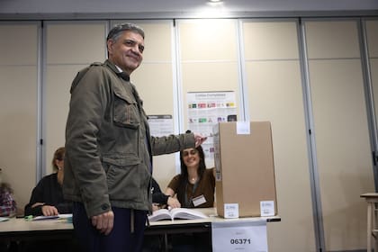 El voto de Jorge Macri en el colegio Bayard