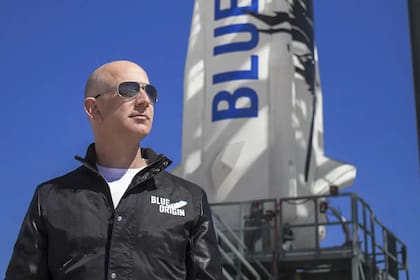 Jeff Bezos es el impulsor del cohete Blue Origin que volará al espacio