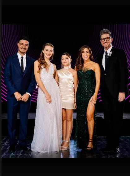 Jeremías Audoglio, papá de Antonia, Regina y Soledad Pastorutti formaron parte de la fiesta de 15
