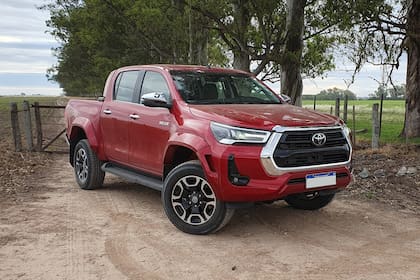 La versión más económica de la Hilux cabina doble arranca en los $40.405.000