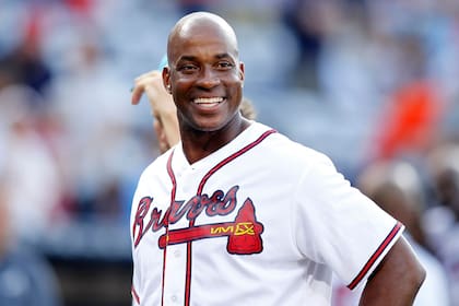 Pese a las polémicas Barry Bonds tiene su reconocimiento en el béisbol (Archivo)