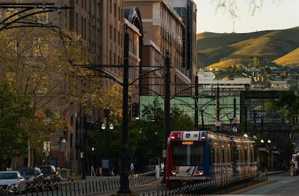 Utah no tiene una legislación estatal que establezca un salario mínimo propio