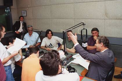 Victor Hugo Morales y equipo en Radio Continental